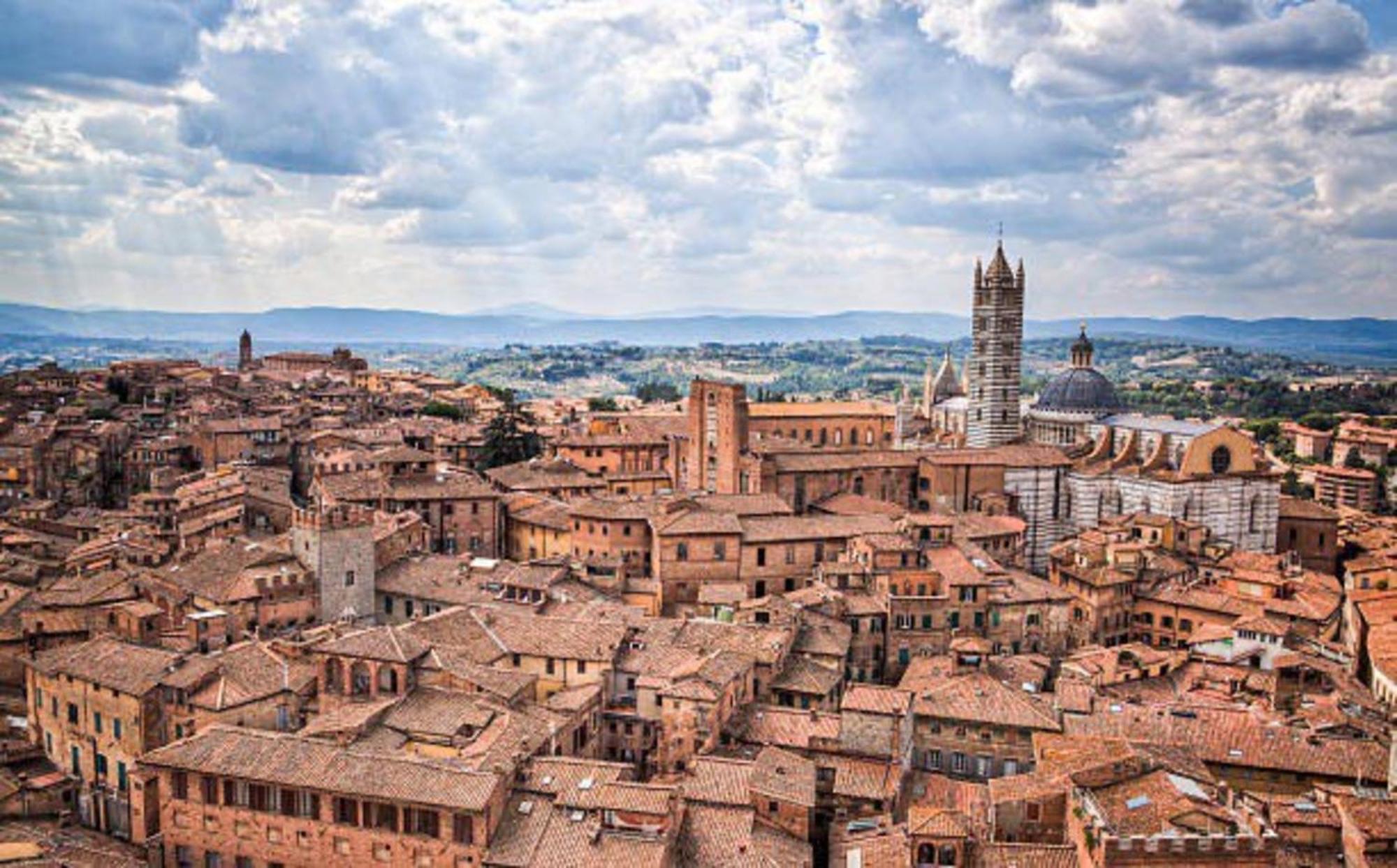 Sisters' Home - Appartamento Nel Centro Storico Con Terrazzo, Aria Condizionata E Vasca Da Bagno Siena Ngoại thất bức ảnh